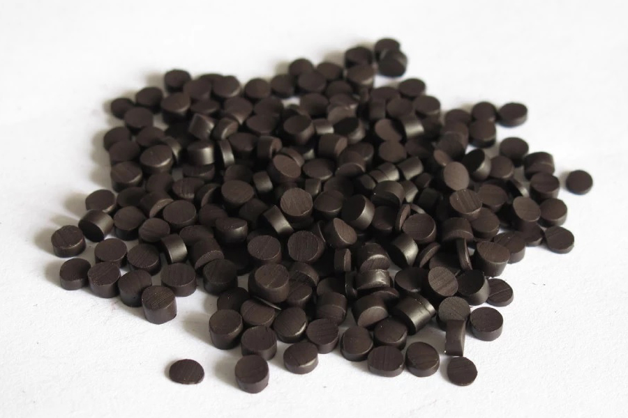 黑化红磷母粒