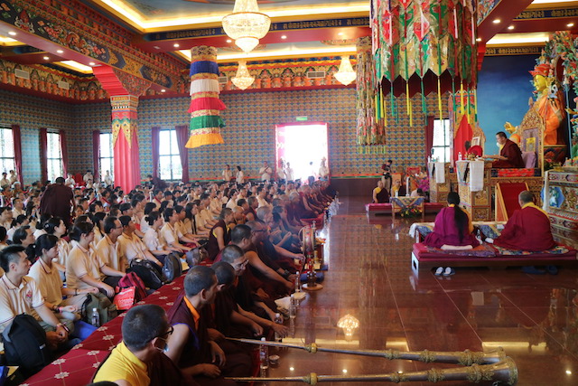 尊贵的敦珠法王于吉祥萨嘎月降临马来西亚利众弘法圆满图