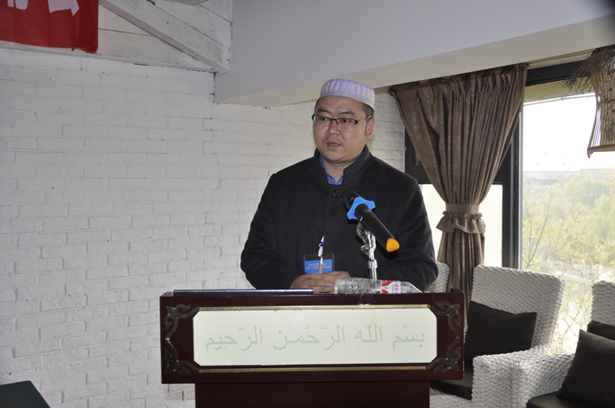 伊协还邀请了甘肃省少数民族古籍整理研究与出版办公室研究员虎隆老师