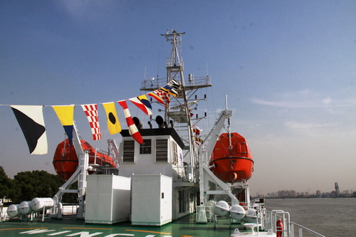 我公司1.8米c波段船载动中通成功应用于中国海监船-北京达顺威尔科技