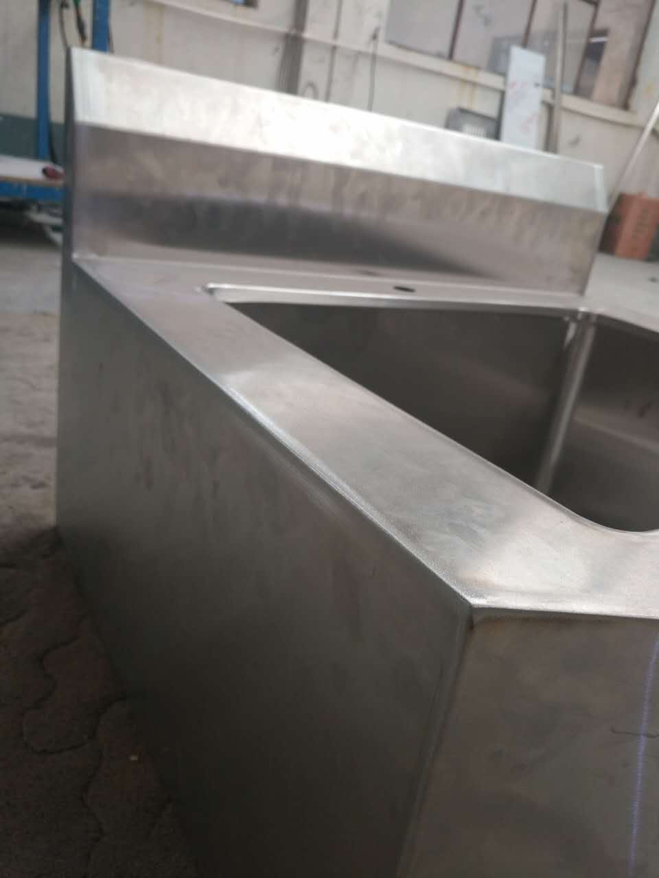 不锈钢台面焊接你需要掌握的技巧-安徽华生机电集团有限公司