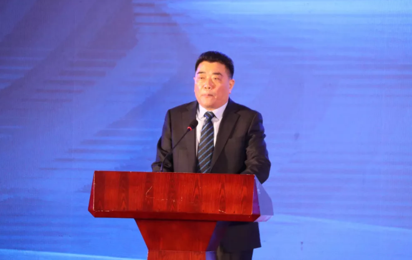 开幕式政务部分由枣庄市文旅局党组书记程春常主持开幕式.