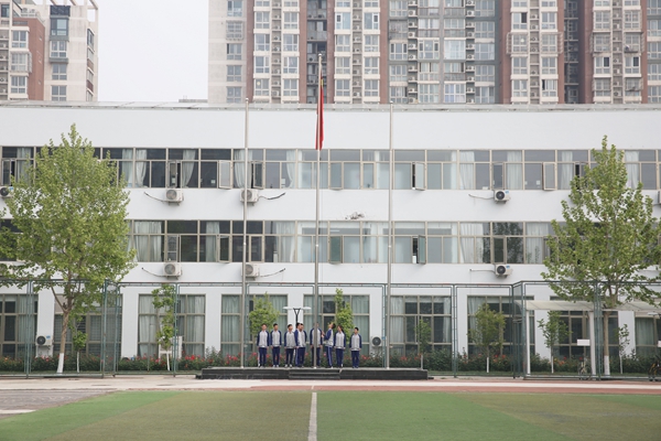 做一个合格公民-北京市第十七中学